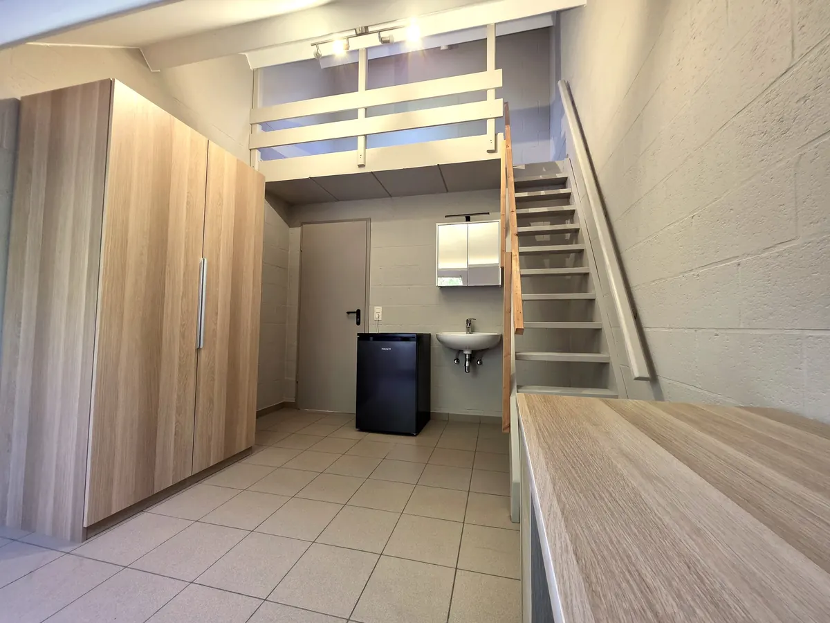 Mobilier d'une chambre mezzanine