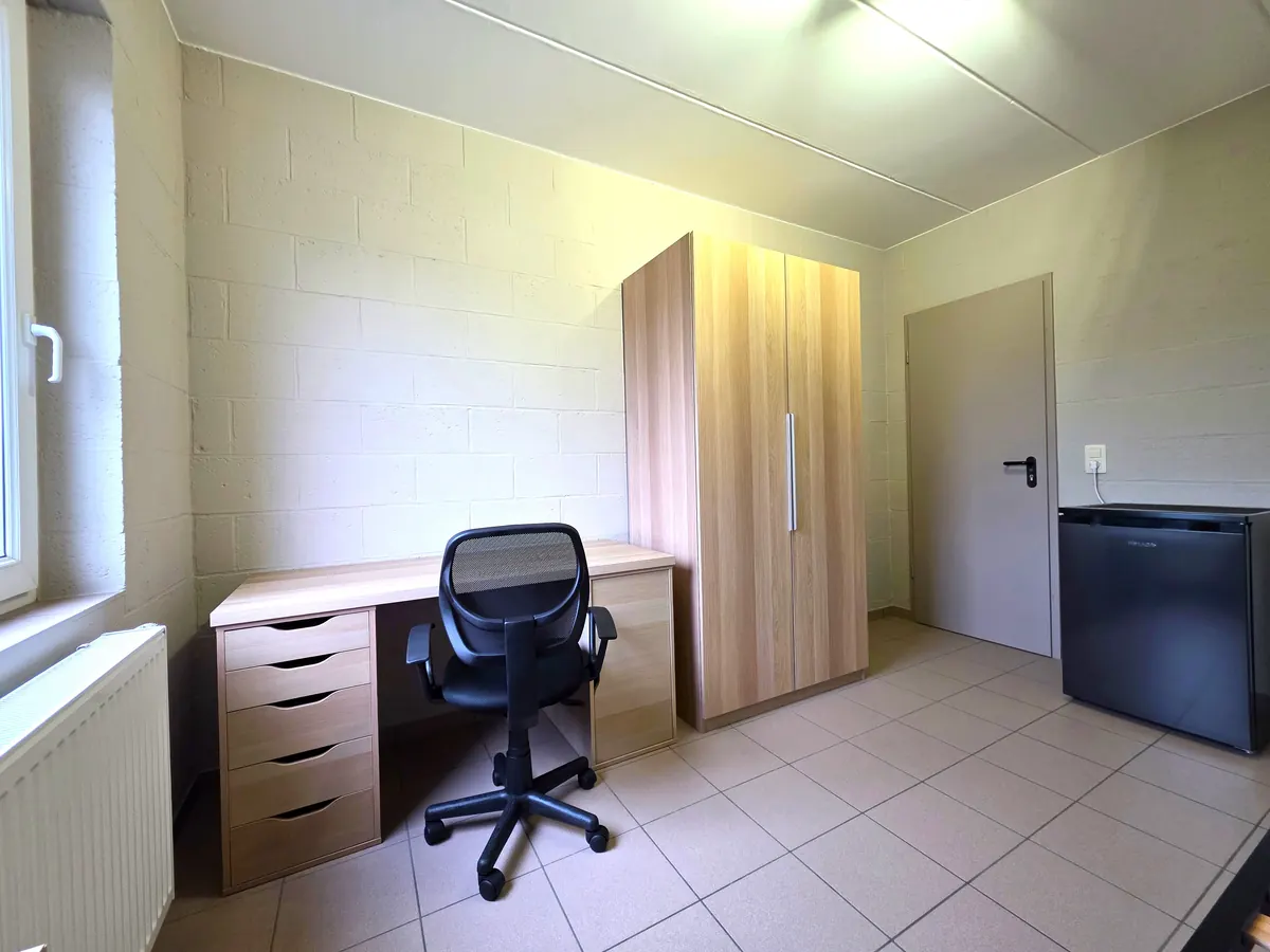 Espace bureau d'une chambre standard